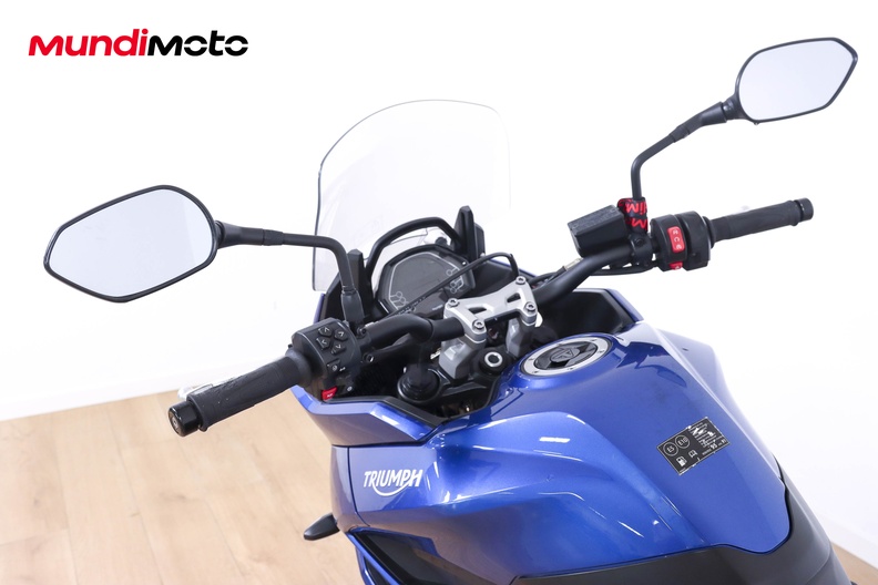 Motorbike image 10