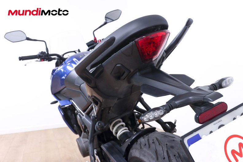 Motorbike image 9