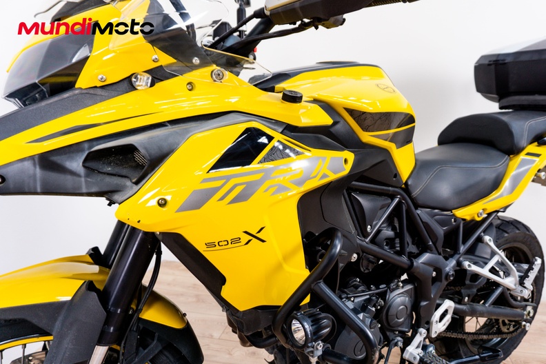Motorbike image 9