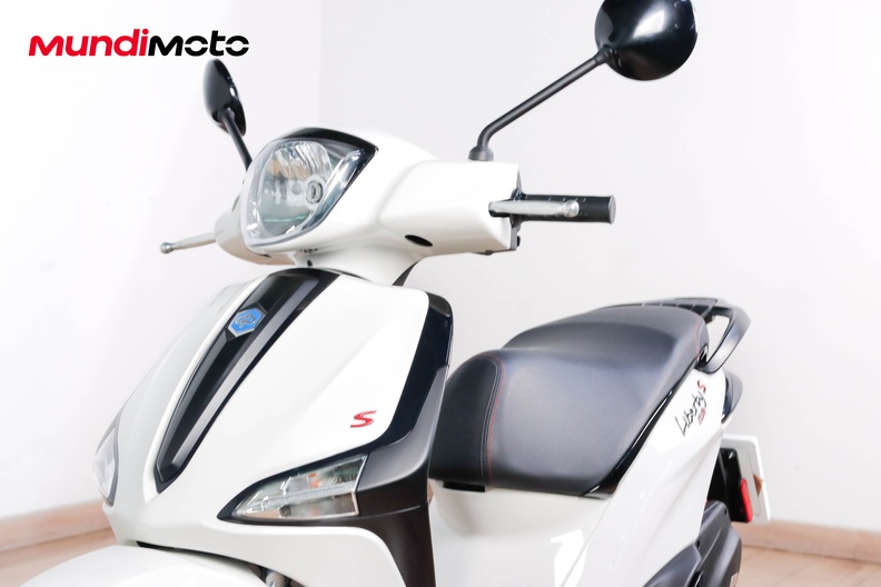 Motorbike image 8