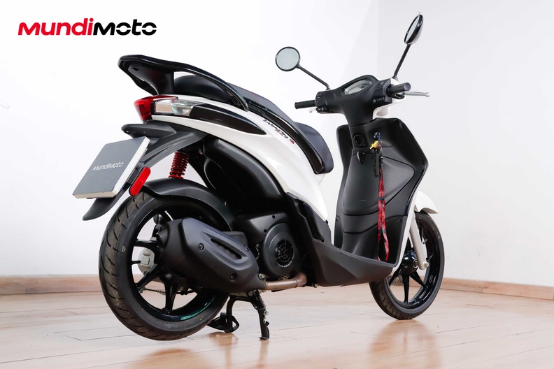 Motorbike image 2