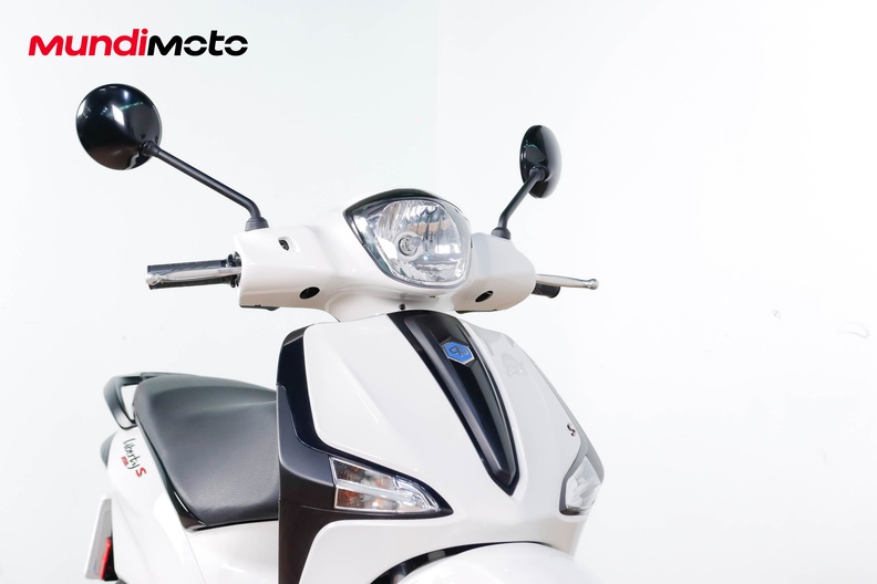 Motorbike image 4