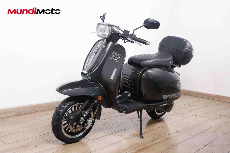 https://assets.mundimoto.com/images/bc4f25e2-303c-48f0-b796-b517e84bff65/LEFT_FRONT-6_medium.jpg