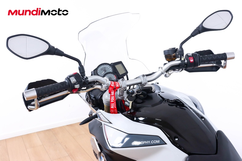Motorbike image 10
