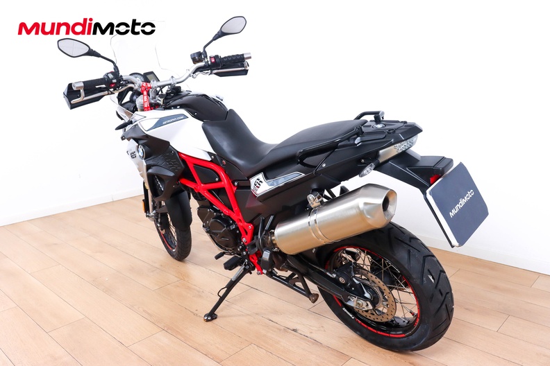Motorbike image 6