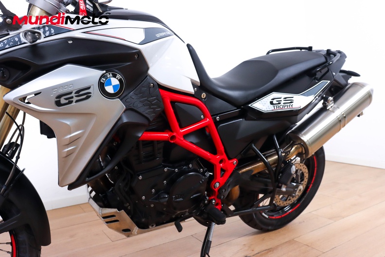 Motorbike image 8