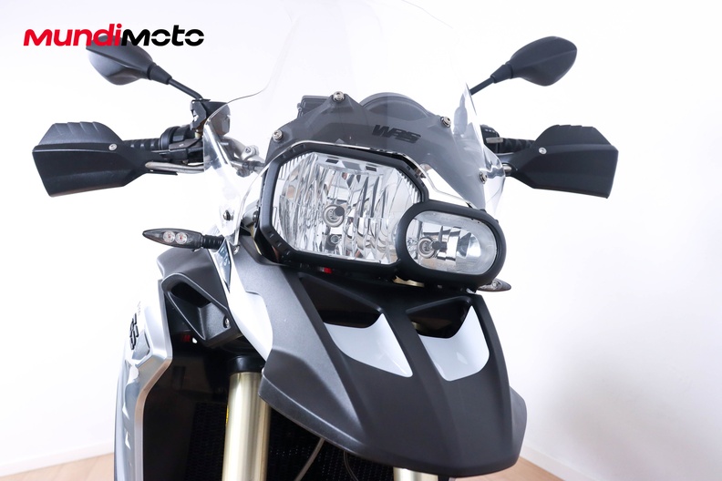 Motorbike image 4