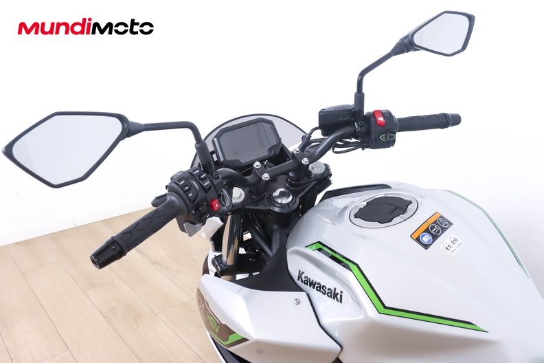 Motorbike image 10