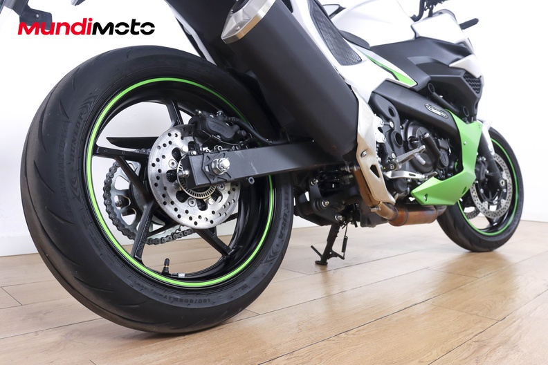 Motorbike image 3