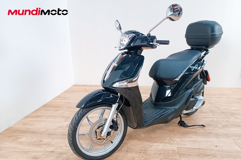 Motorbike image 6