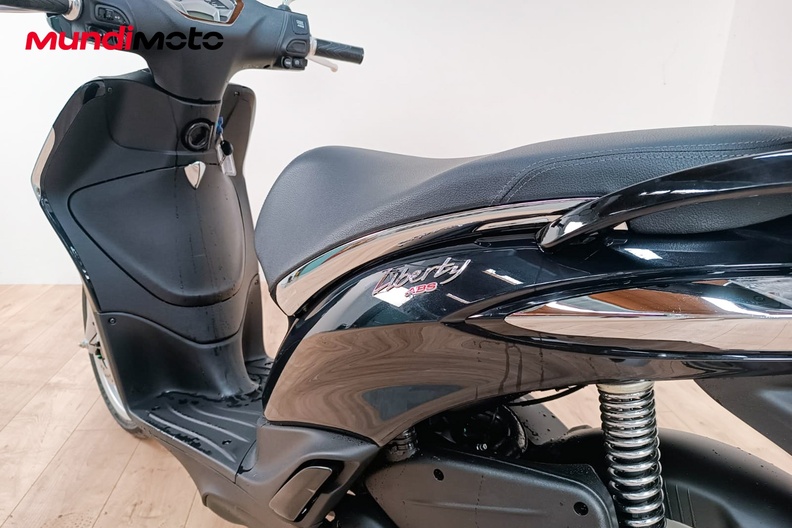 Motorbike image 8