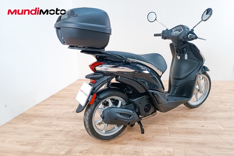 Motorbike image 2