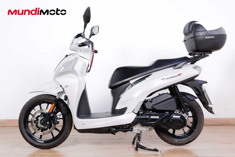 Motorbike image 5