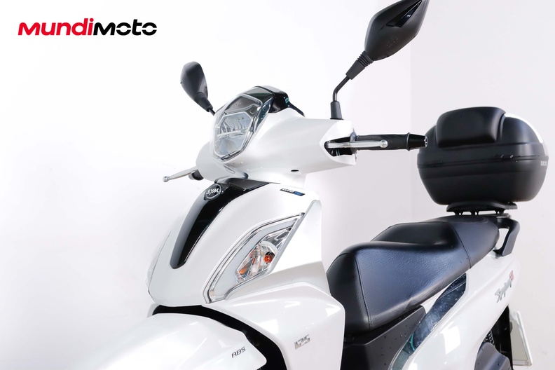 Motorbike image 8