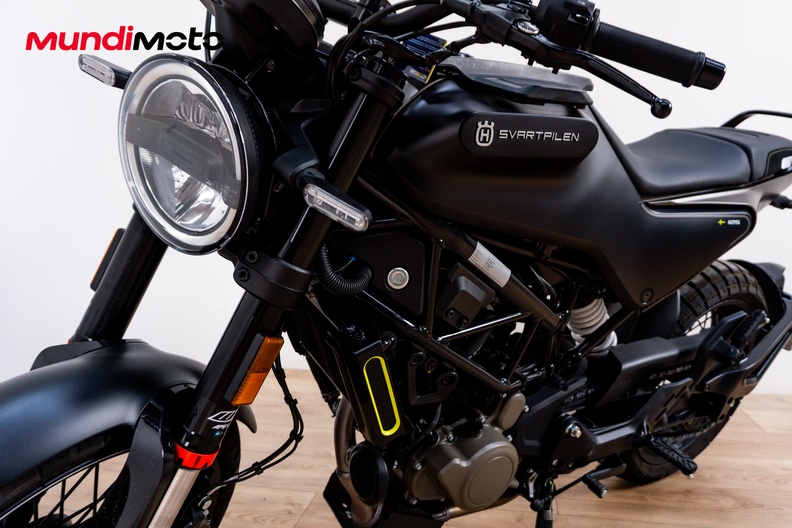 Motorbike image 9
