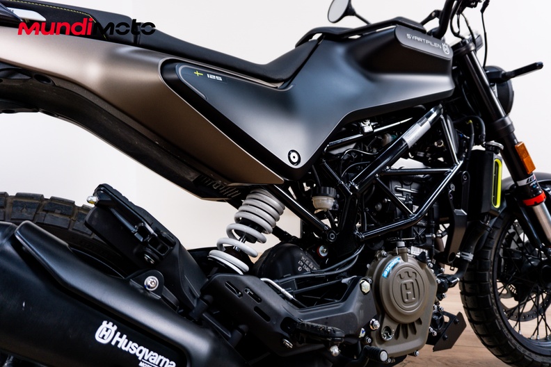 Motorbike image 3