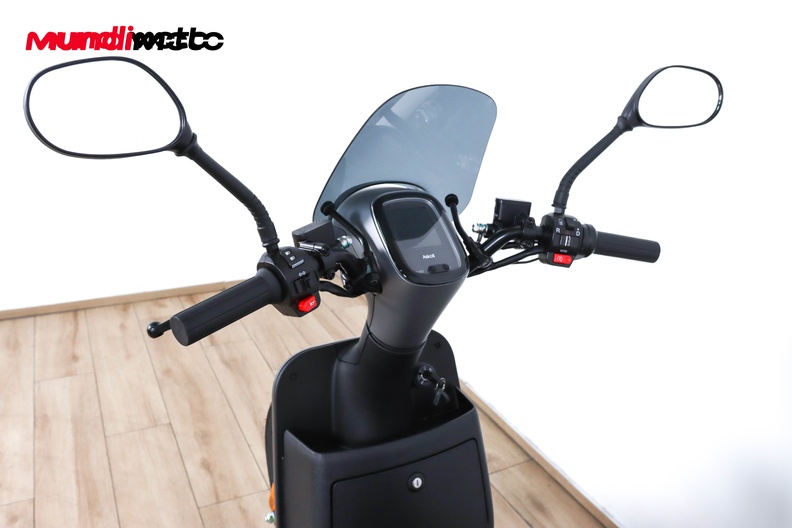 Motorbike image 10