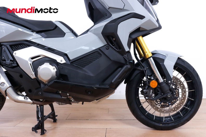 Motorbike image 13