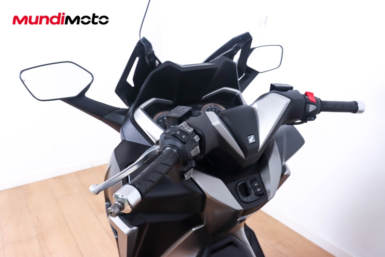 Motorbike image 10