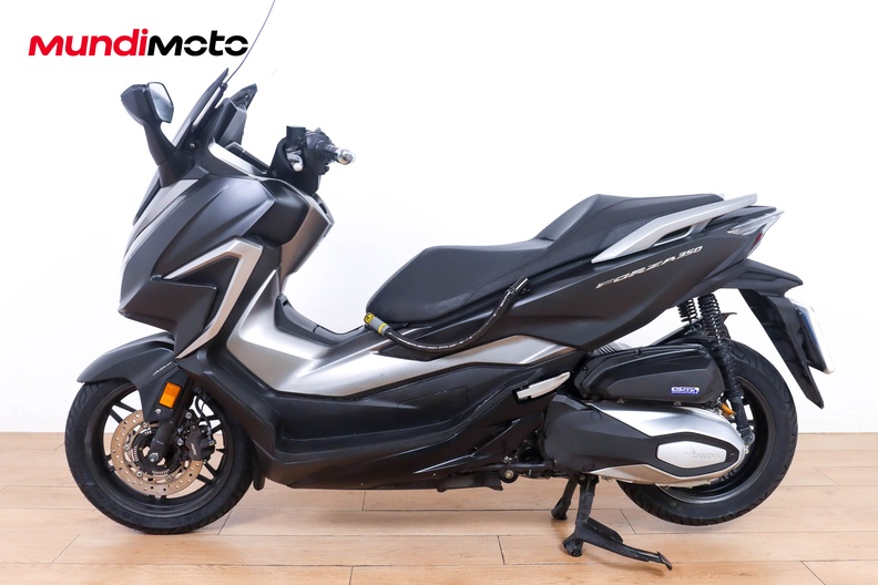 Motorbike image 5
