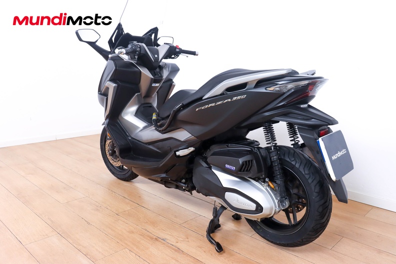Motorbike image 6