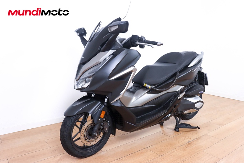 Motorbike image 7