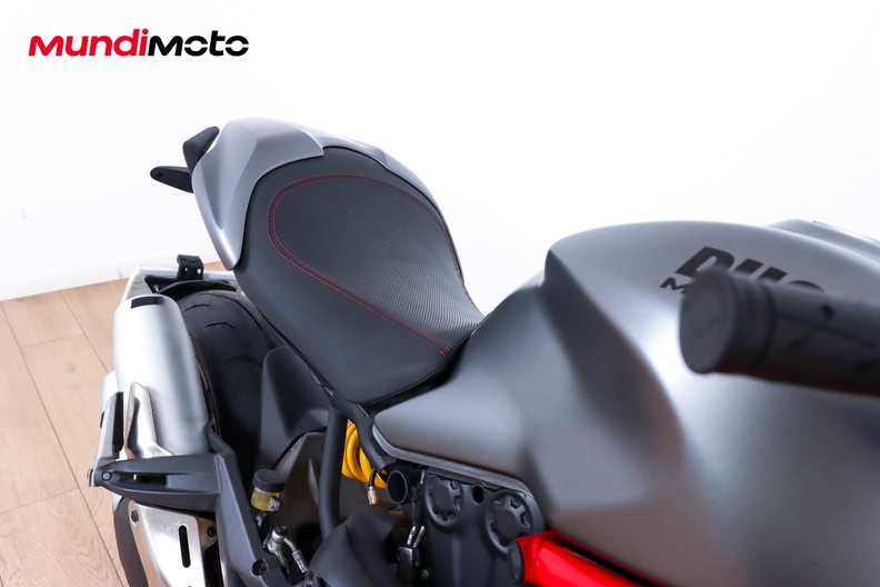 Motorbike image 12