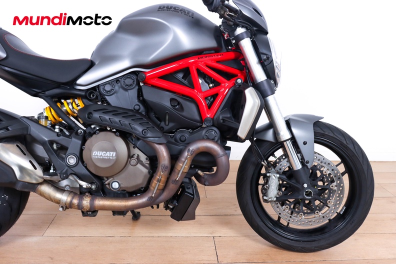 Motorbike image 13