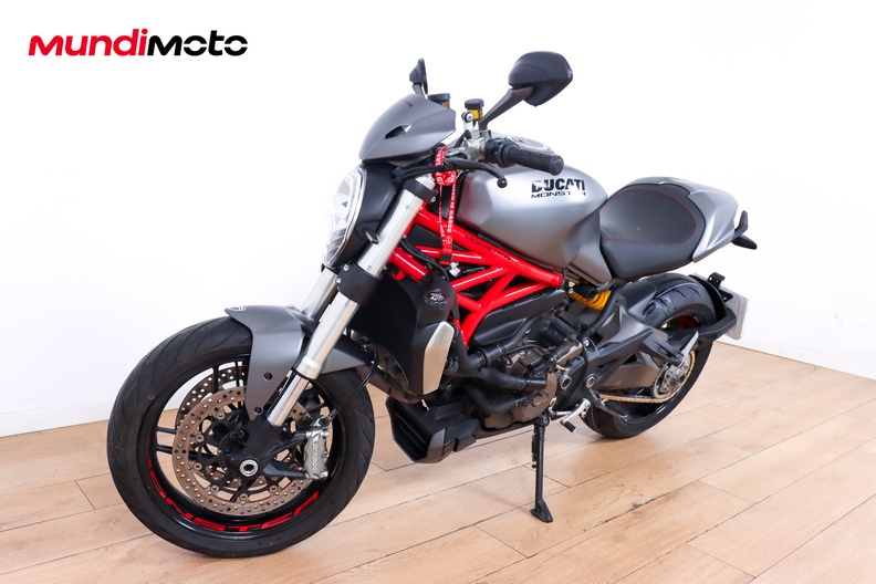 Motorbike image 7