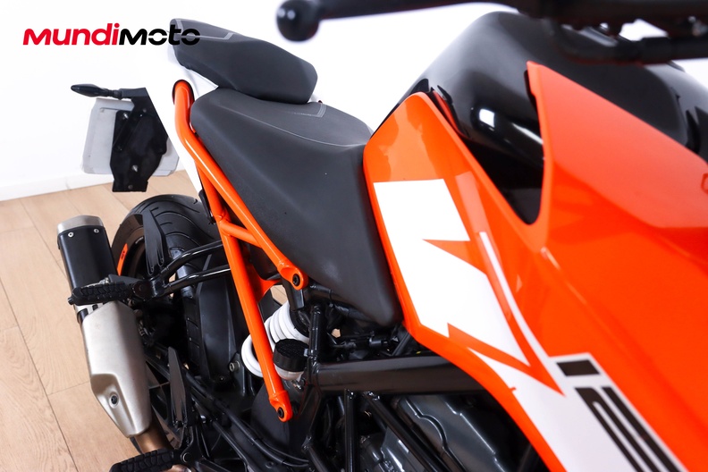 Motorbike image 12