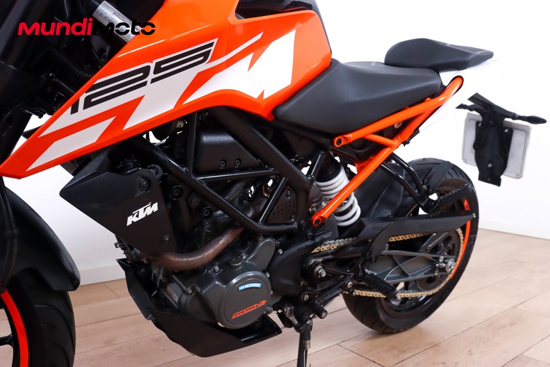 Motorbike image 8
