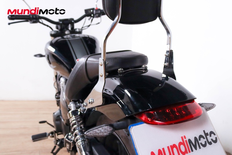 Motorbike image 9