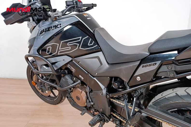 Motorbike image 8