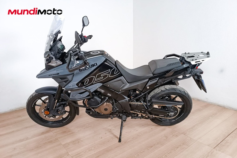 Motorbike image 5