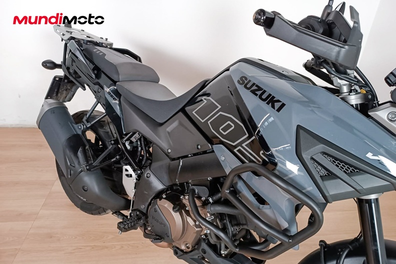 Motorbike image 4