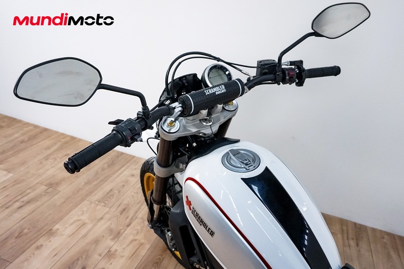 Motorbike image 10