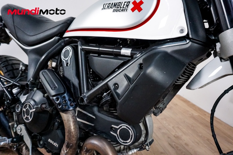 Motorbike image 4