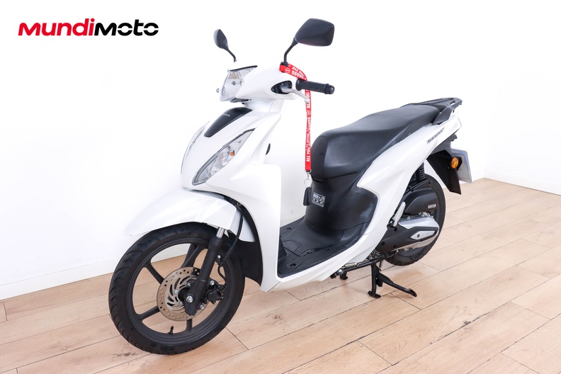 Motorbike image 7
