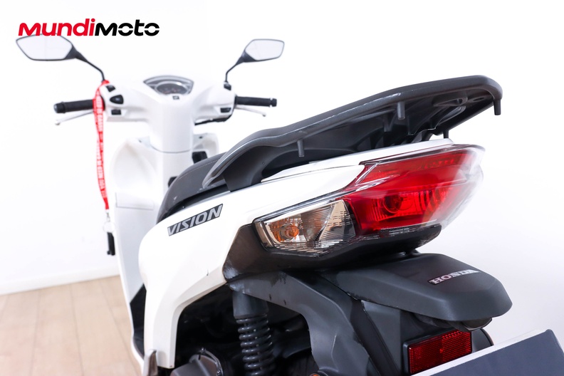 Motorbike image 9