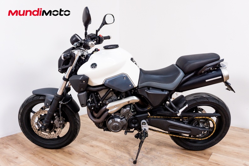 Motorbike image 5