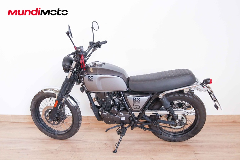 Motorbike image 5