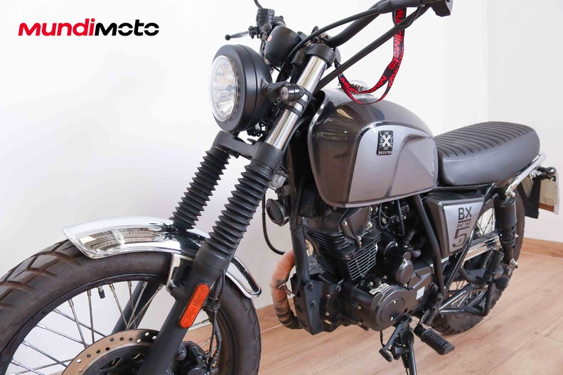 Motorbike image 8
