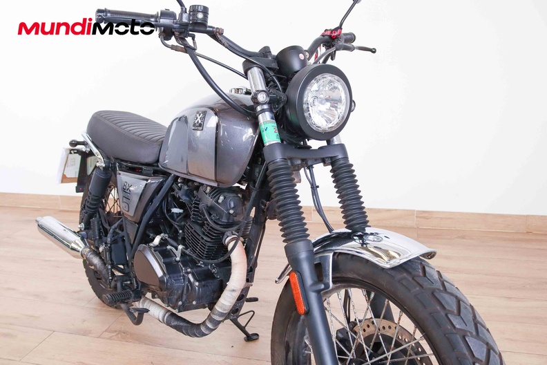Motorbike image 4