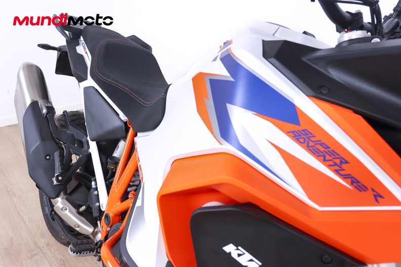 Motorbike image 13