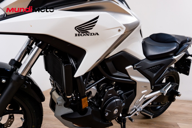 Motorbike image 7