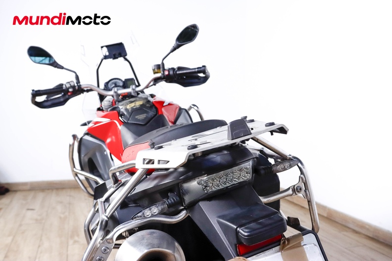 Motorbike image 9