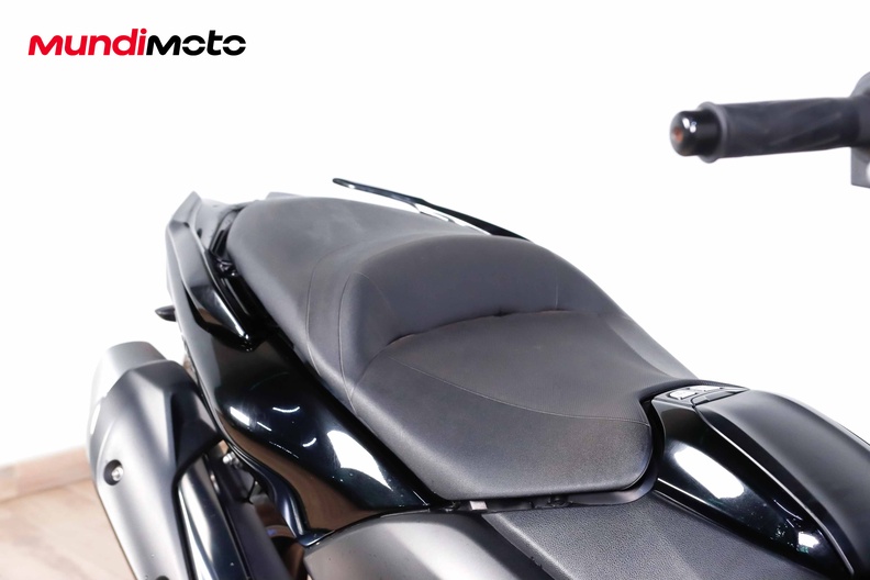 Motorbike image 13