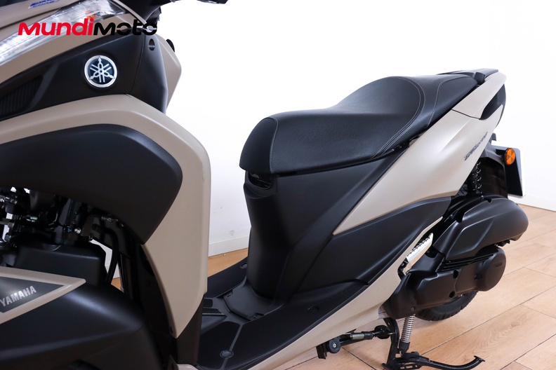 Motorbike image 8