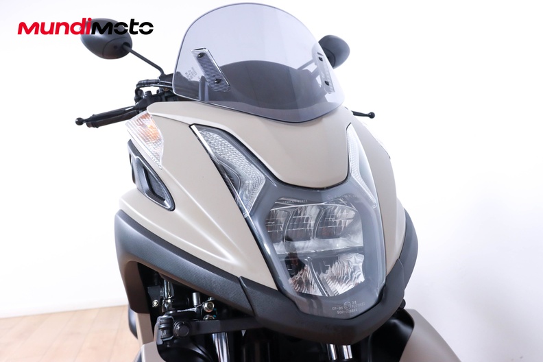 Motorbike image 4