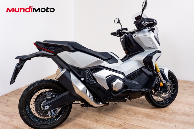 Motorbike image 2